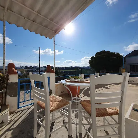 Дом отдыха Vira Sunset House Plaka (Milos)