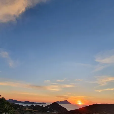Vira Sunset House Plaka (Milos)